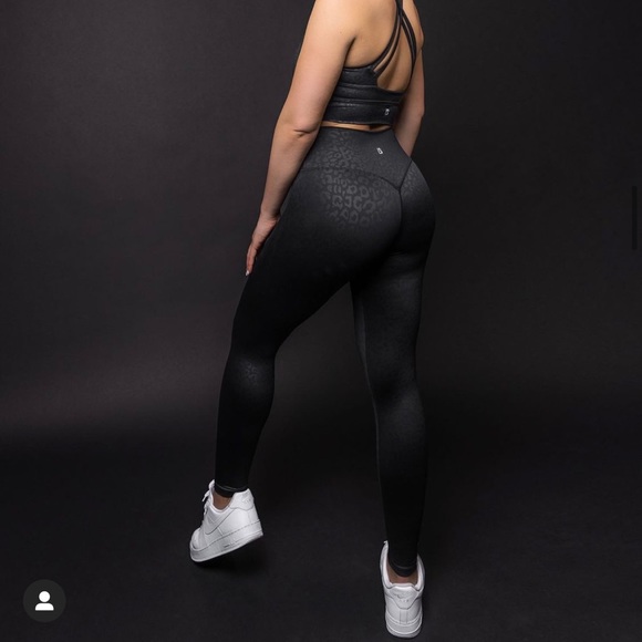 Buffbunny Black Rebel Leggings Medium 